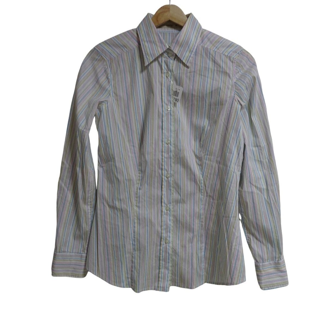 Auth ETRO - White Blue Multi: Auth ETRO - White Blue Multi Womens Blouse Condition: Pre-owned Brand: ETRO Style: Blouse Color: White, Blue, Multi Material: Please see the photo of the quality tag ConditionRank: 7 Depa