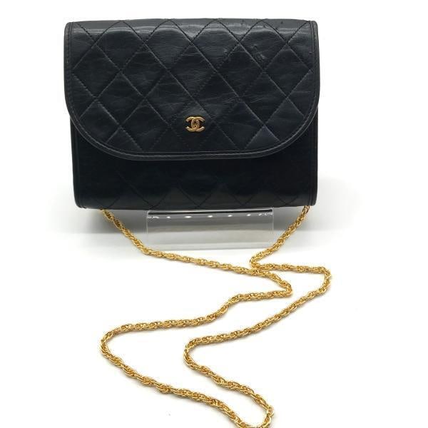 CHANEL Chain Shoulder Bag Matelasse Lambskin: CHANEL Chain Shoulder Bag Matelasse Lambskin Leather Black CC Condition: Pre-owned Brand: CHANEL Department: Ladies Type: Ring Guidelines for Bidding We recommend for all bidders to re