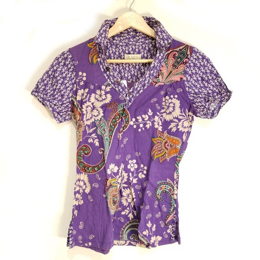 Auth ETRO - Purple Beige Multi: Auth ETRO - Purple Beige Multi Cutsew Condition: Pre-owned - Good Brand: ETRO Style: Cutsew Color: Purple, Beige, Multi Material: Please see the photo of the quality tag ConditionRank: 6