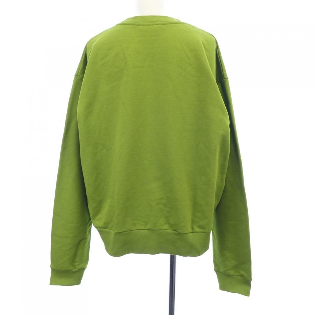 Authentic Marni MARNI Sweat #241-003-801-4357: Authentic Marni MARNI Sweat #241-003-801-4357 Condition: Pre-owned - Good Brand: Marni Style: SWEAT SHIRT Color: Green Blue Orange Material: See Image Gender: Mens Size: 48 Size