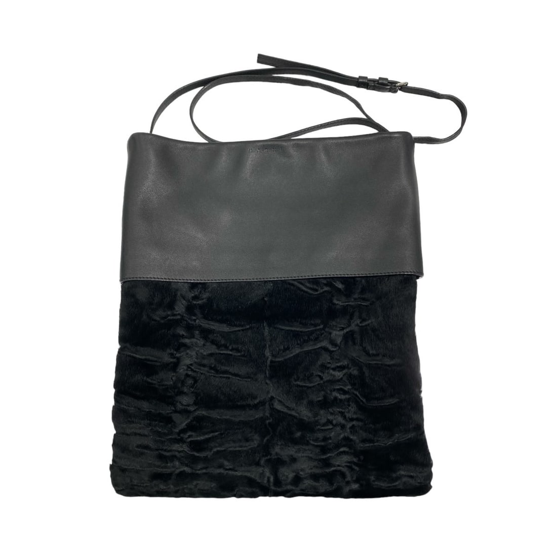 MARNI REAL FUR Combi Square Shoulder: MARNI REAL FUR Combi Square Shoulder Bag Black Size: Condition: Pre-owned Brand: MARNI Country: Japan SN: MOR_0820 Department: NA Occasion: Travel Style: NA Material: NA
