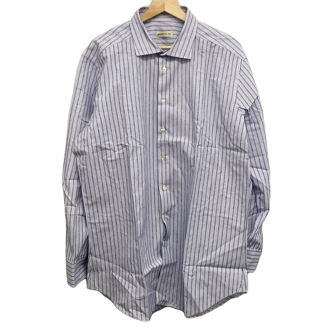 Auth ETRO - White Light Blue: Auth ETRO - White Light Blue Navy Mens Shirt Condition: Pre-owned - Good Brand: ETRO Style: Shirt Color: White, Light Blue, Navy Material: Please see the photo of the quality tag ConditionRank: 6