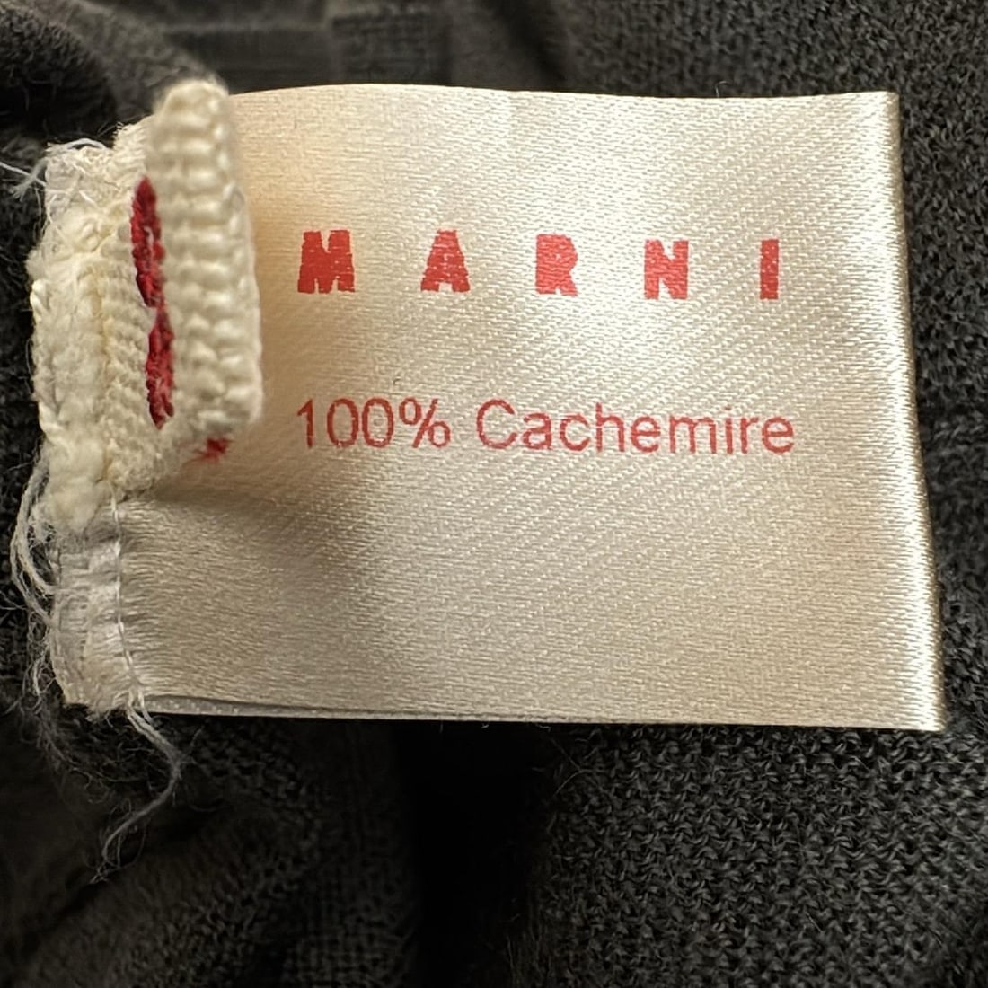 Auth MARNI - Khaki Womens Cardigan: Auth MARNI - Khaki Womens Cardigan Condition: Pre-owned - Good Brand: MARNI Style: Cardigan Color: Khaki Material: Please see the photo of the quality tag ConditionRank: 7 Department: Wom