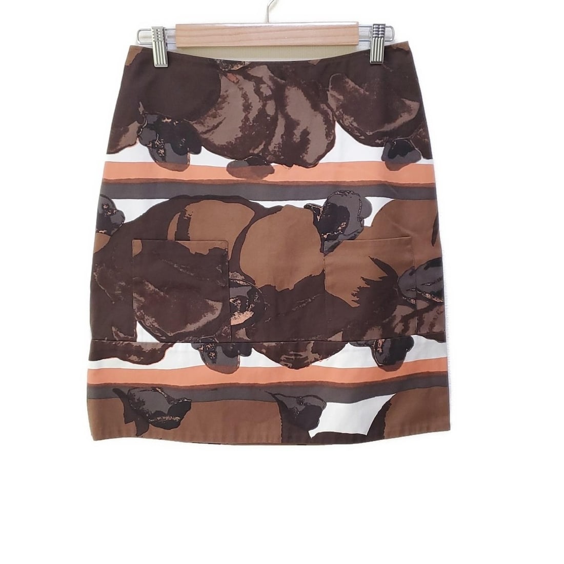 Auth MARNI - Dark Brown Yellow: Auth MARNI - Dark Brown Yellow Multi Womens Skirt Condition: Pre-owned - Good Brand: MARNI Style: Skirt Color: Dark Brown, Yellow, Multi Material: Please see the photo of the quality tag Condition