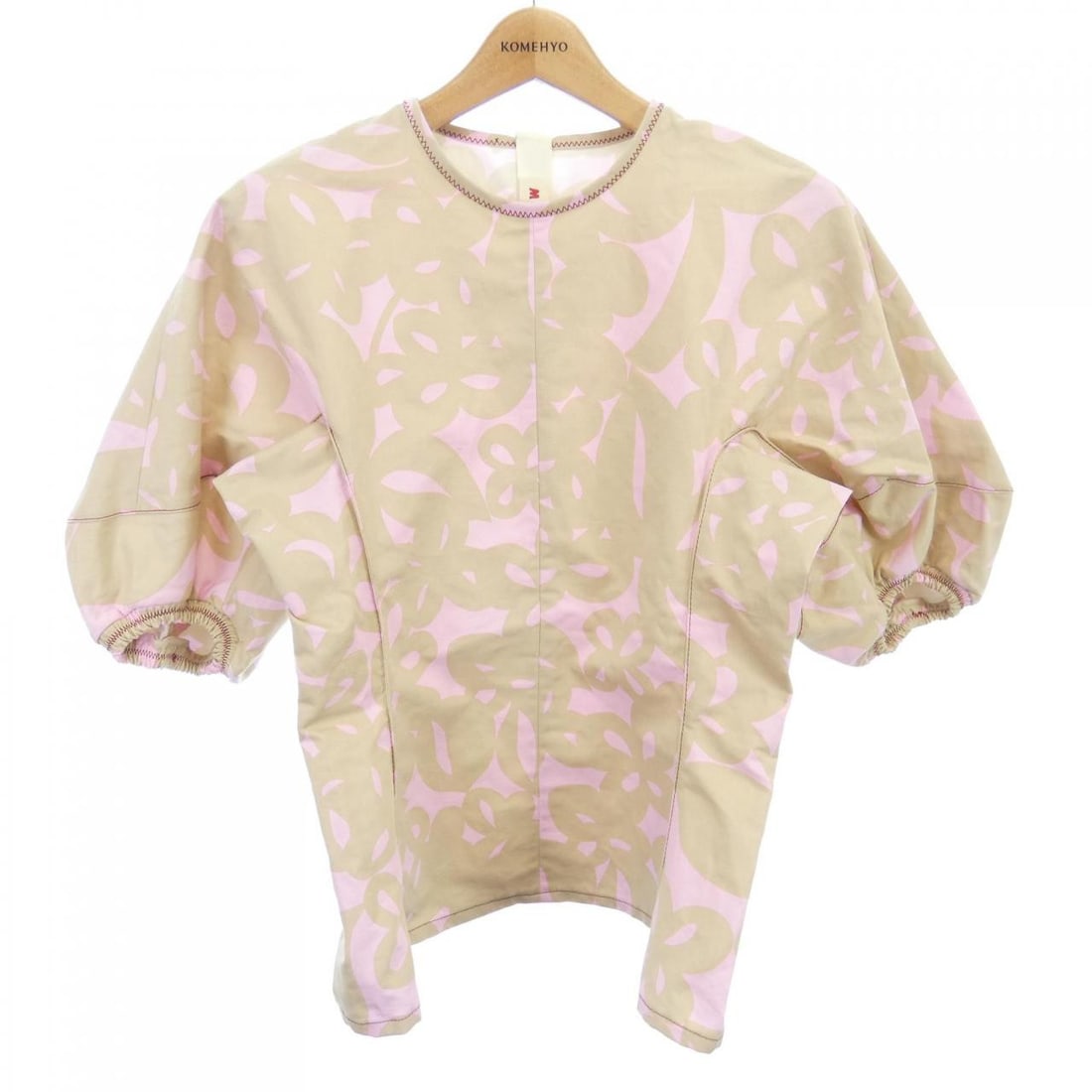 Authentic Marni MARNI Tops #241-003-483-3167: Authentic Marni MARNI Tops #241-003-483-3167 Condition: Pre-owned - Good Brand: Marni Style: TOPS Color: Beige Pink Material: See Image Gender: Ladies Size: 40 Size Type: Regular