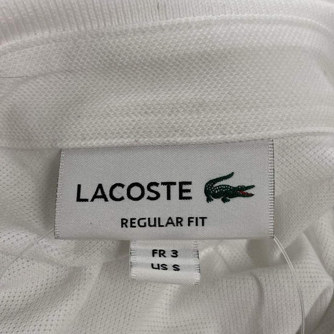 Auth Lacoste - White Mens Polo: Auth Lacoste - White Mens Polo Shirt Condition: Pre-owned - Good Brand: Lacoste Style: Polo Shirt Color: White Material: Please see the photo of the quality tag ConditionRank: 6 Departmen