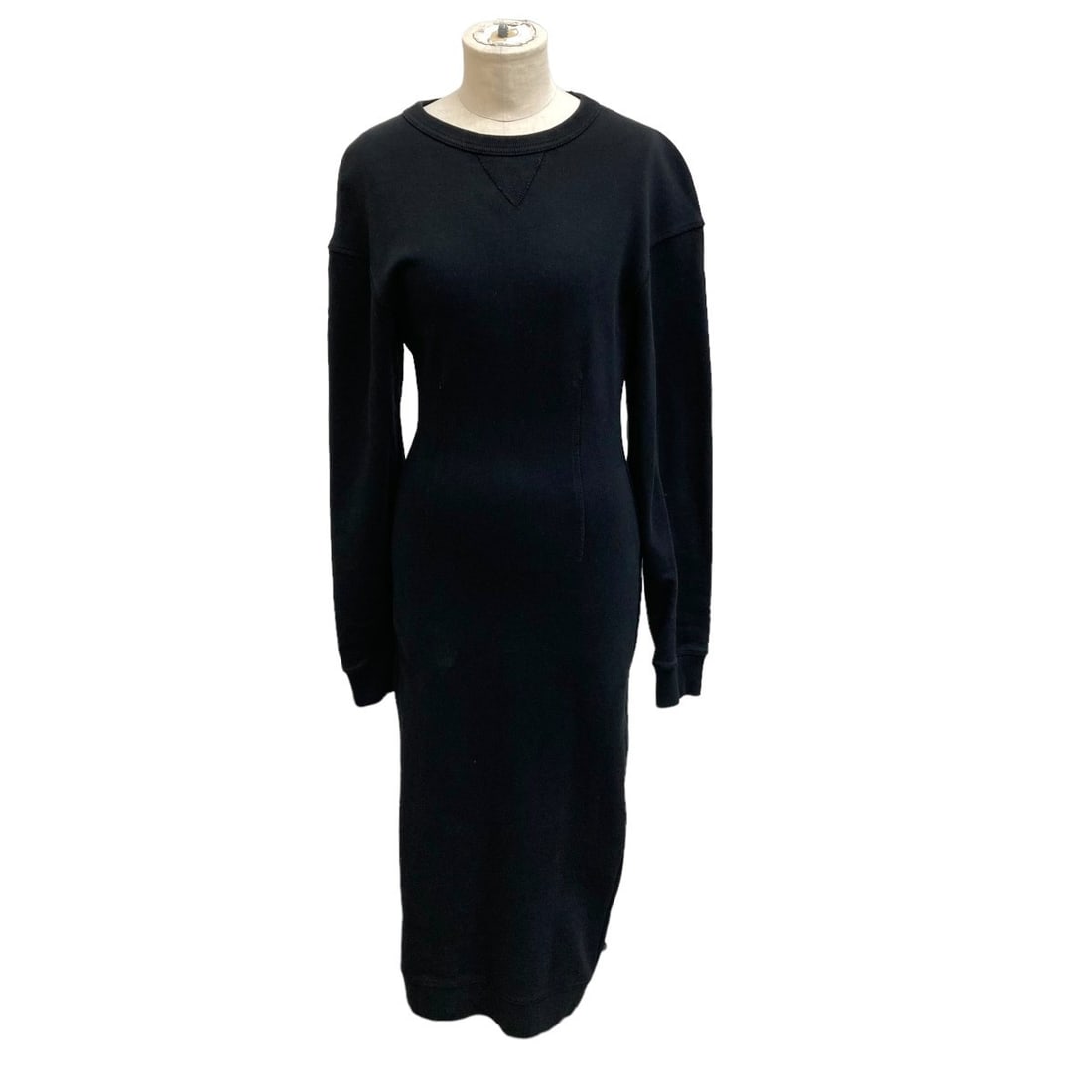 DRIES VAN NOTEN Slit Design Sweat: DRIES VAN NOTEN Slit Design Sweat Dress Black Size: Condition: Pre-owned - Good Brand: DRIES VAN NOTEN Country: Japan SN: MOR_0820 Size: One size Size Type: Normal Department: Women <