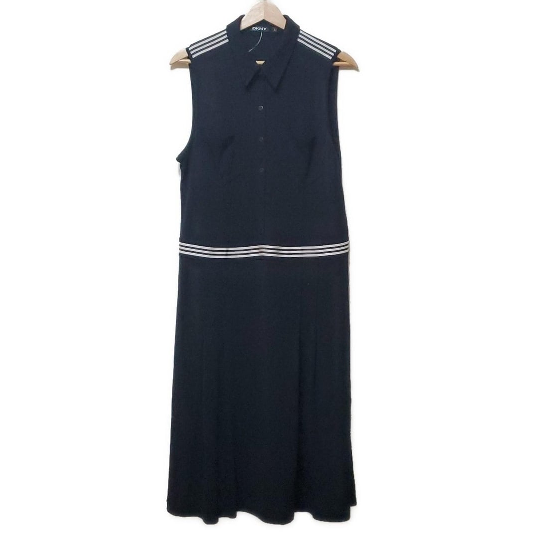 Auth DKNY - Black White Womens: Auth DKNY - Black White Womens Dress Condition: Pre-owned - Good Brand: DKNY Style: Dress Color: Black, White Material: Please see the photo of the quality tag ConditionRank: 7 Department