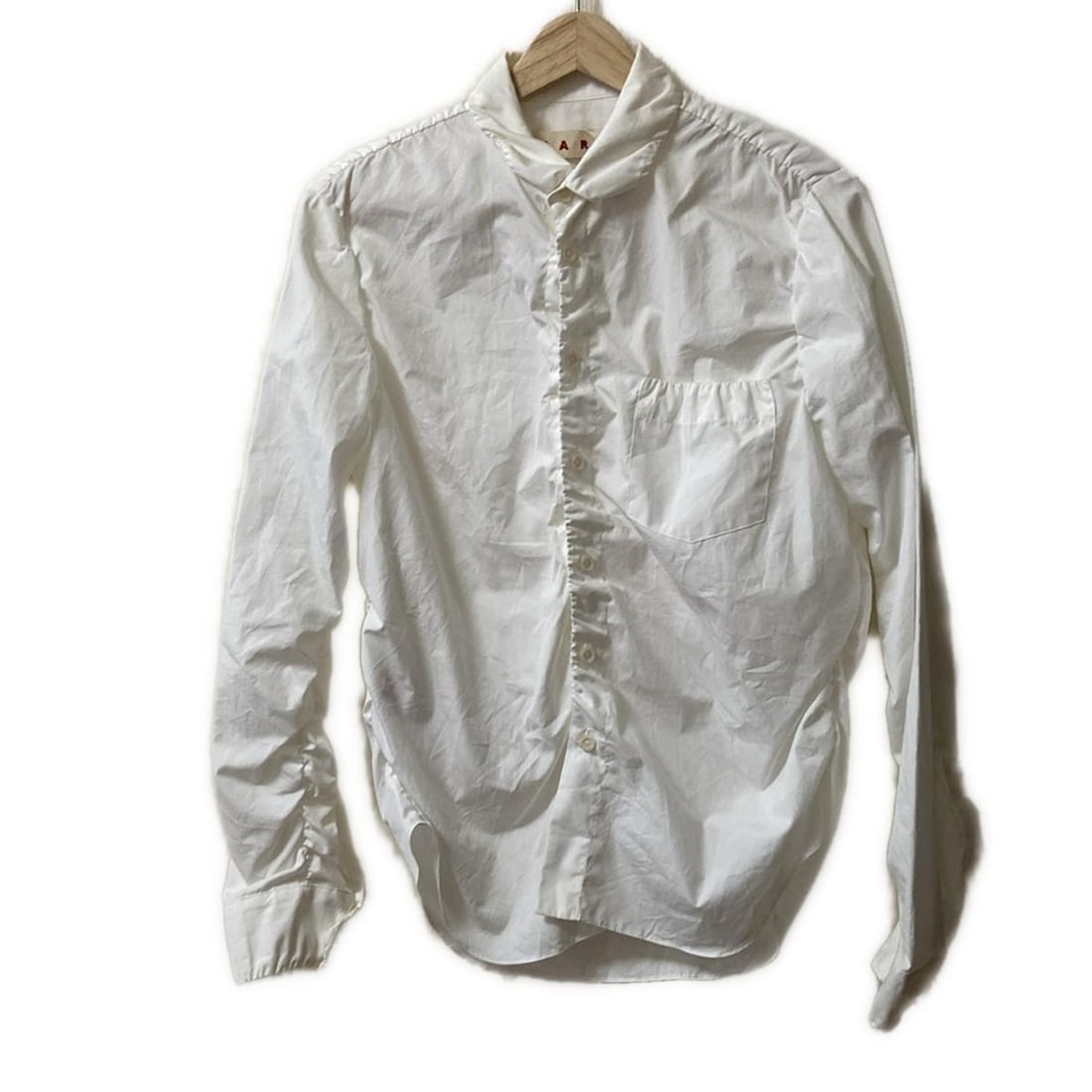 Auth MARNI - White Womens Blouse: Auth MARNI - White Womens Blouse Condition: Pre-owned - Good Brand: MARNI Style: Blouse Color: White Material: Please see the photo of the quality tag ConditionRank: 6 Department: Womens