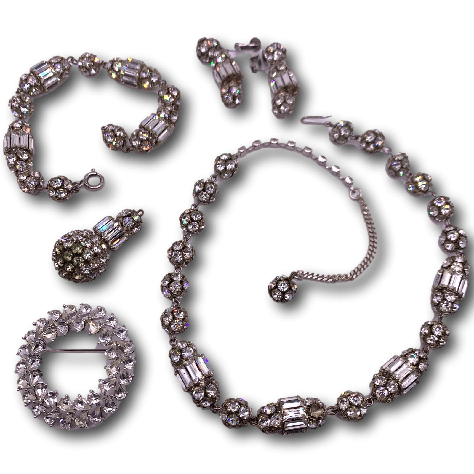 Vintage vogue silver necklace deals