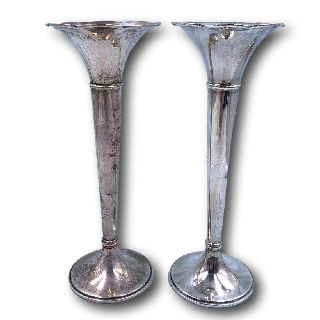 Antique Pair of Tiffany & Co Sterling Silver Bud Vases with Scalloped Edges (0558) on Jan 08