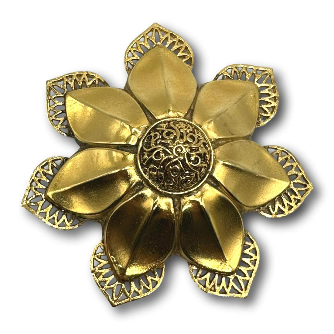 Barrerra Gold Tone Brooch: Measures 3 1/4" in diameter. See photos for condition details. Local pickup available in Glenview, IL. No In-House Shipping is available for this auction. Buyer's must make their own shipping arrangem