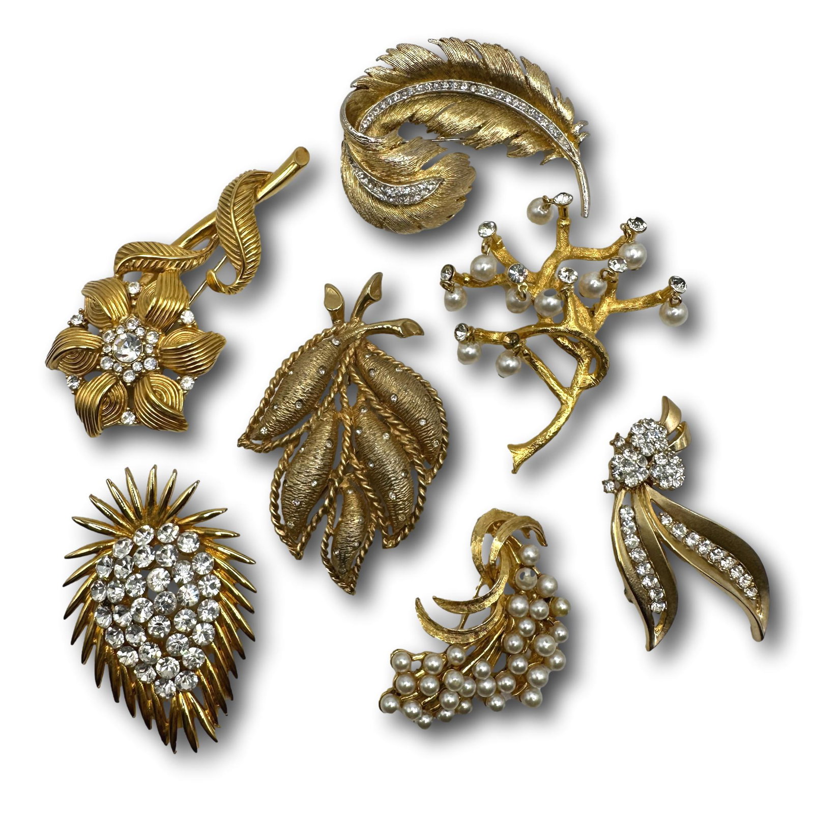 Hattie Carnegie, Monet, Trifari Vintage Brooch Pins & Others (1 of 7)