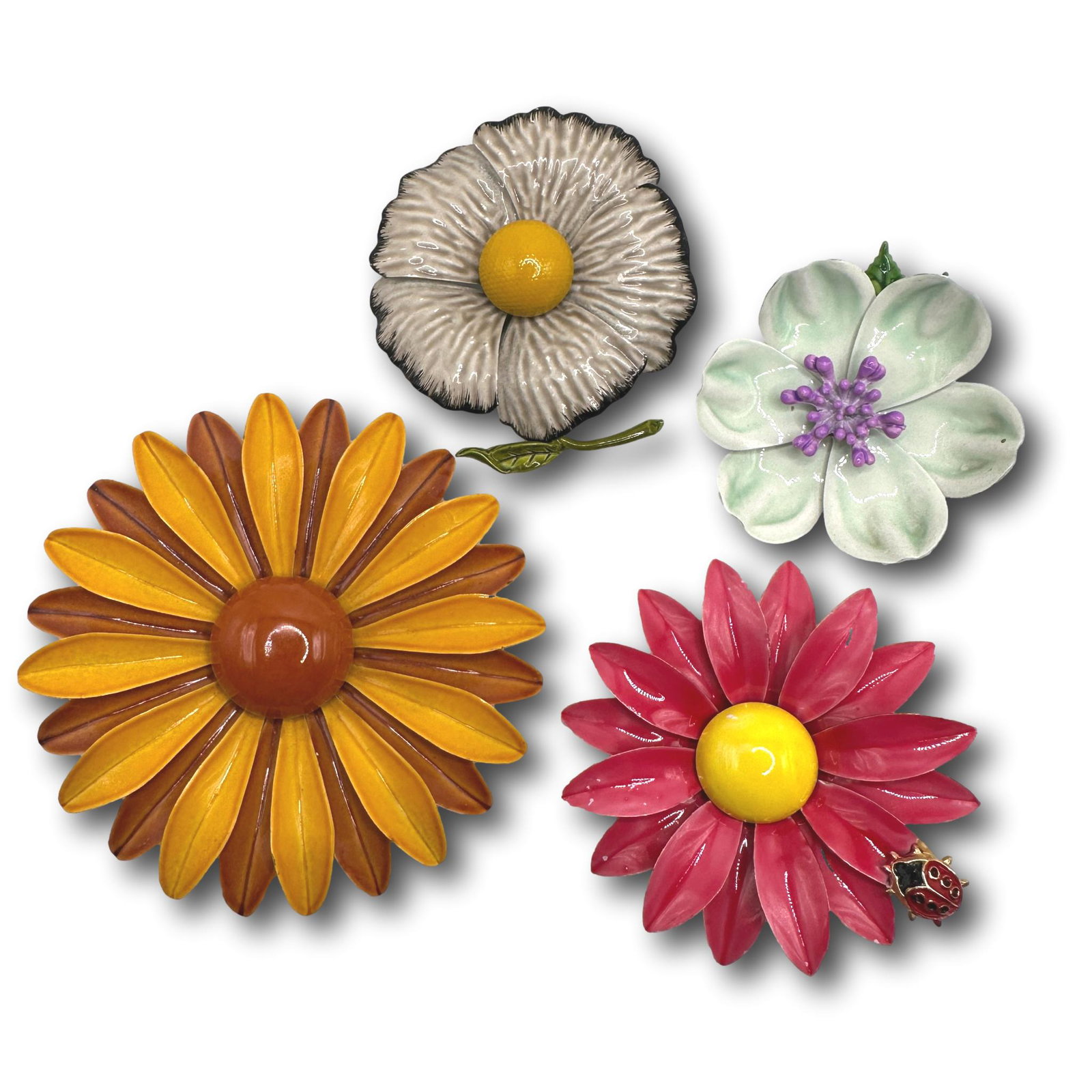 Weiss Daisy with Lady Bug & Other Colorful Flower Brooches: Not all pieces are marked. See photos for marked jewelry. PICKUP AND SHIPPING Local pickup is available in Glenview, IL by appointment. The address will be provided on your invoice at checkout. In-Hou