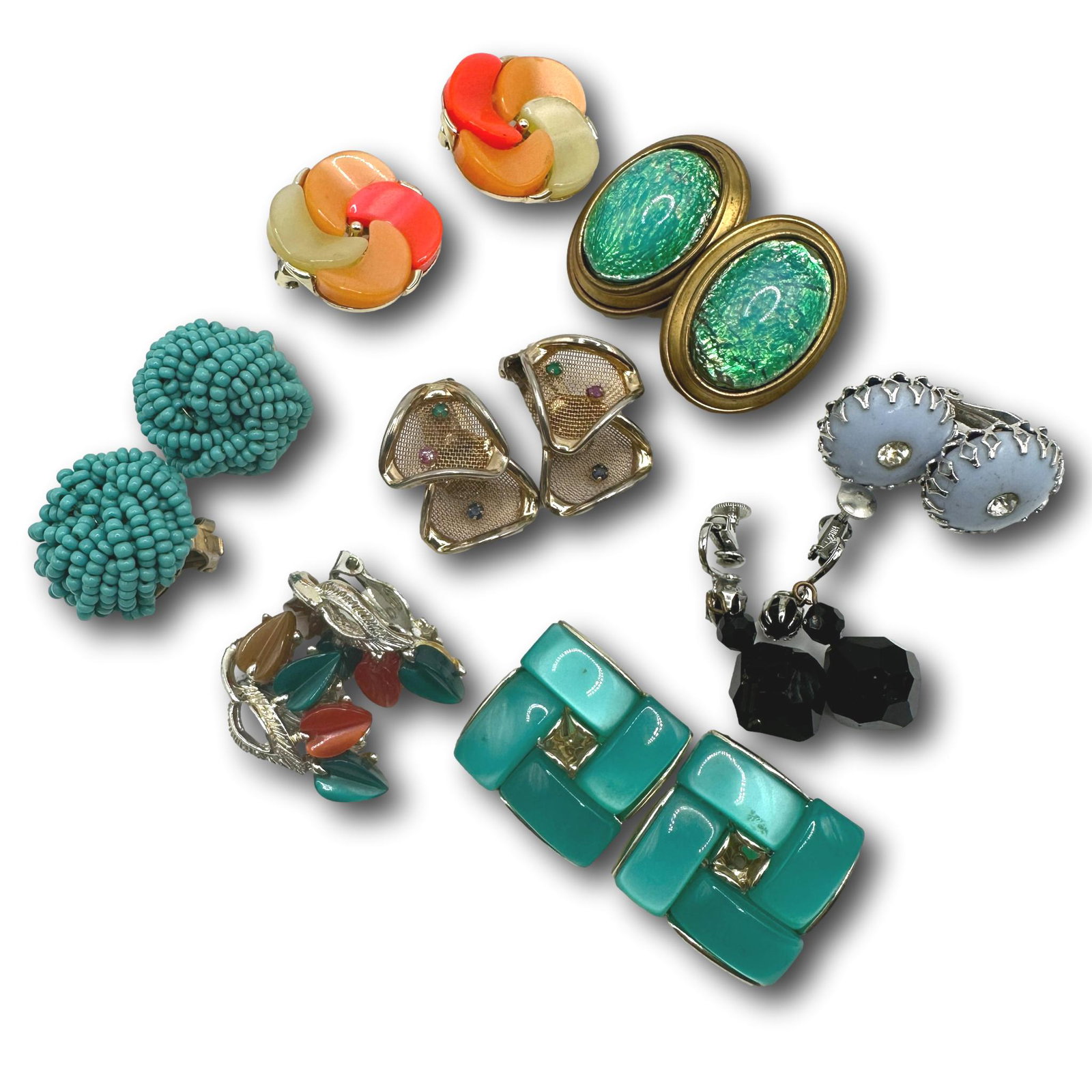 Vintage Clip Earrings Including Lisner, Carnegie, and Bergere: Not all pieces are marked. See photos for marked jewelry. PICKUP AND SHIPPING Local pickup is available in Glenview, IL by appointment. The address will be provided on your invoice at checkout. In-Hou