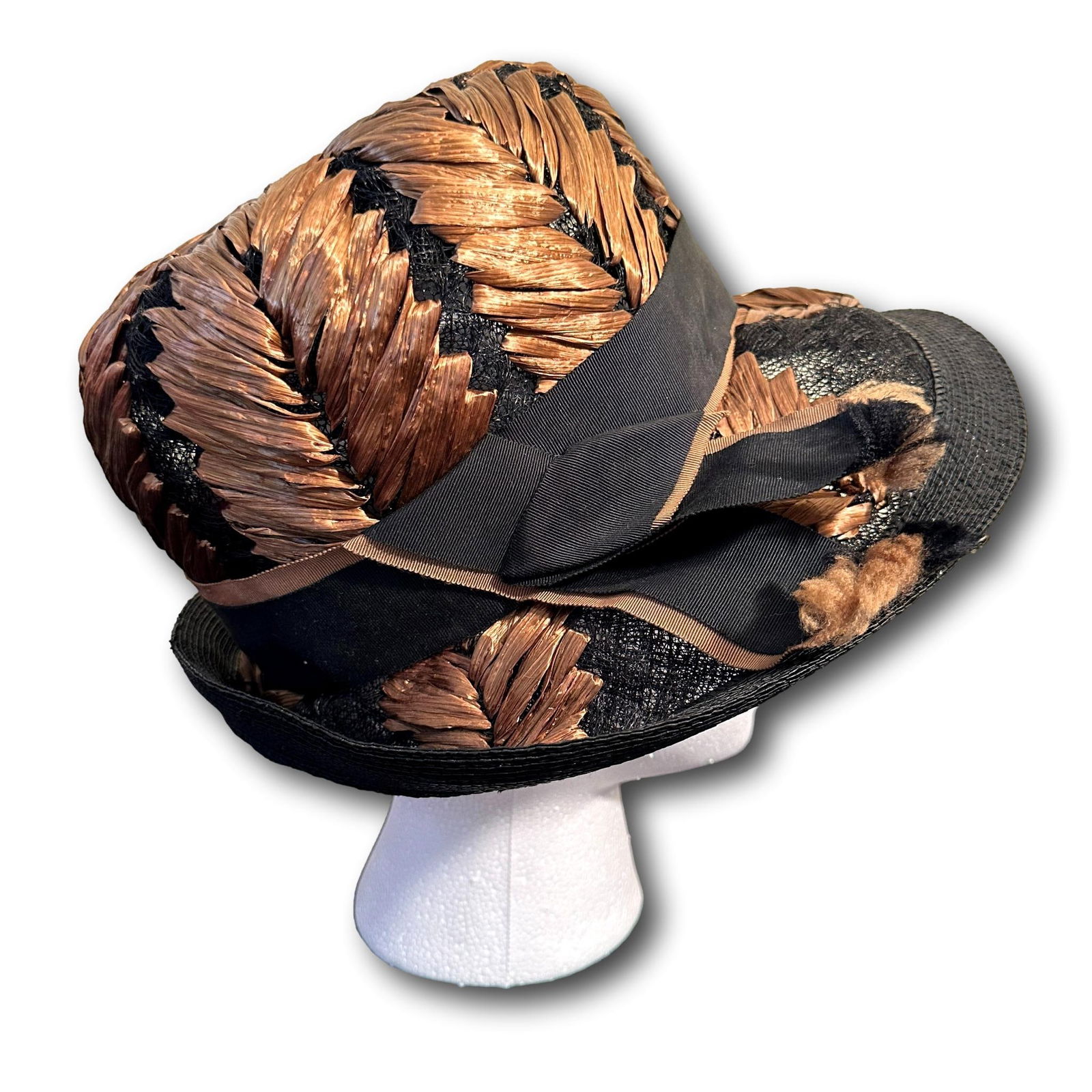 Vintage Schiaparelli Paris Brimmed Hat (1 of 9)