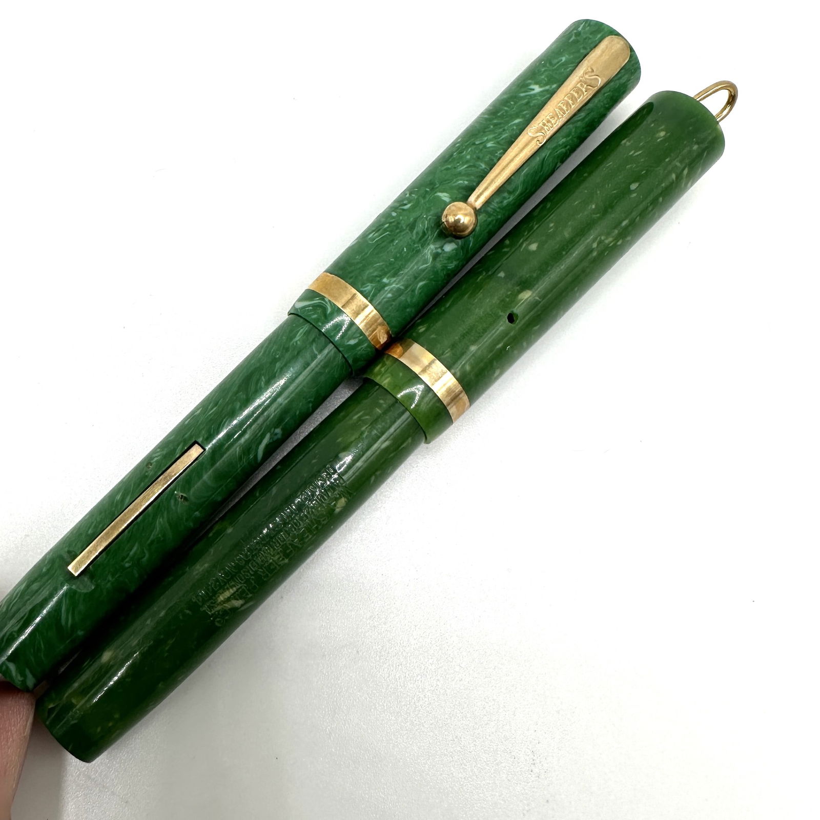 2 Sheaffers Vintage Jade Green Fountain Pens (1 of 12)