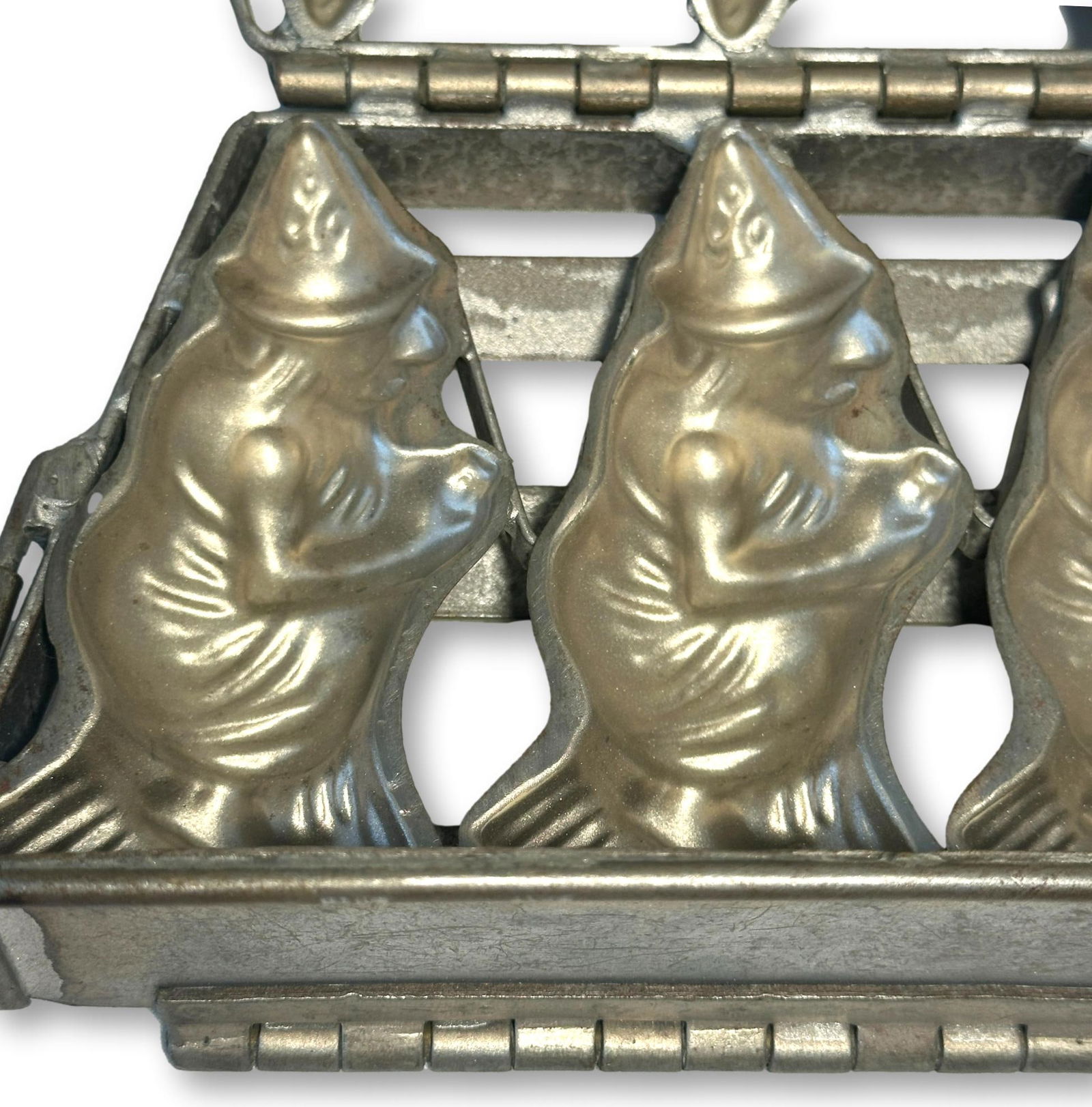Vintage Witch Candy Mold (1 of 6)