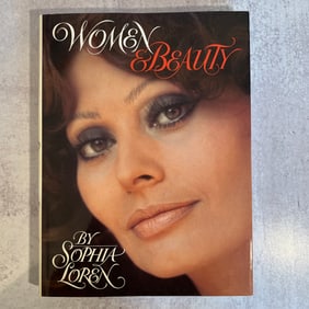 Sophia Loren - Women & Beauty, Signed