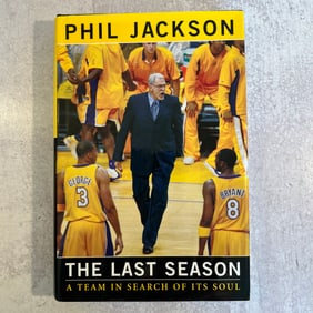 Phil Jackson - The Last Season, Signed