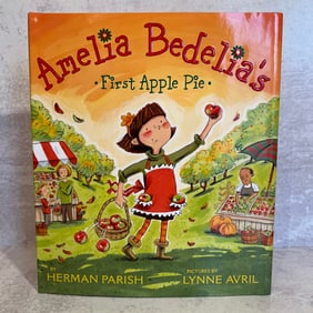 Amelia Bedelia's First Apple Pie - Herman Parish - Signed