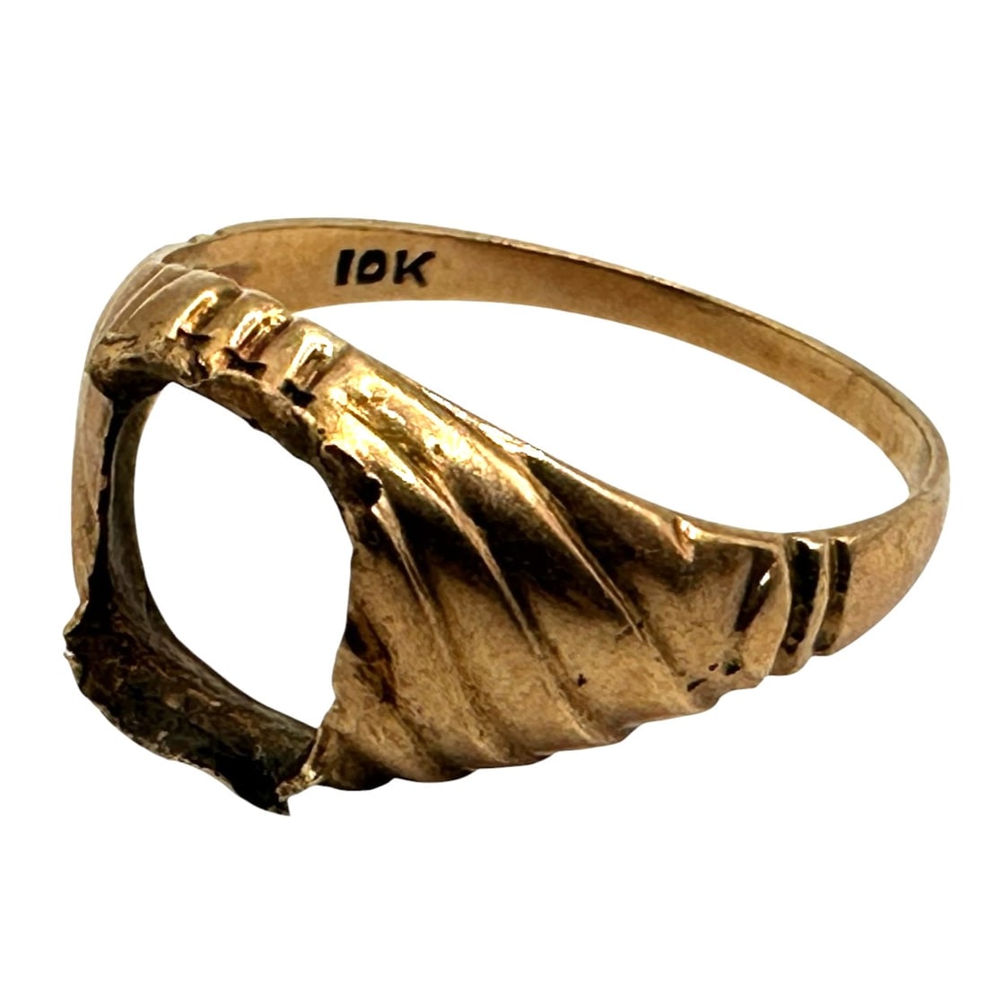 10K Gold Ring for Scrap or Repair: Size 7 1/4. Weighs 1.8 grams. Winning Bidders! To bypass LiveShipping, and use our In-House shipping service, please choose Self-Arranged Shipping at checkout. Refer to photos for additional condition