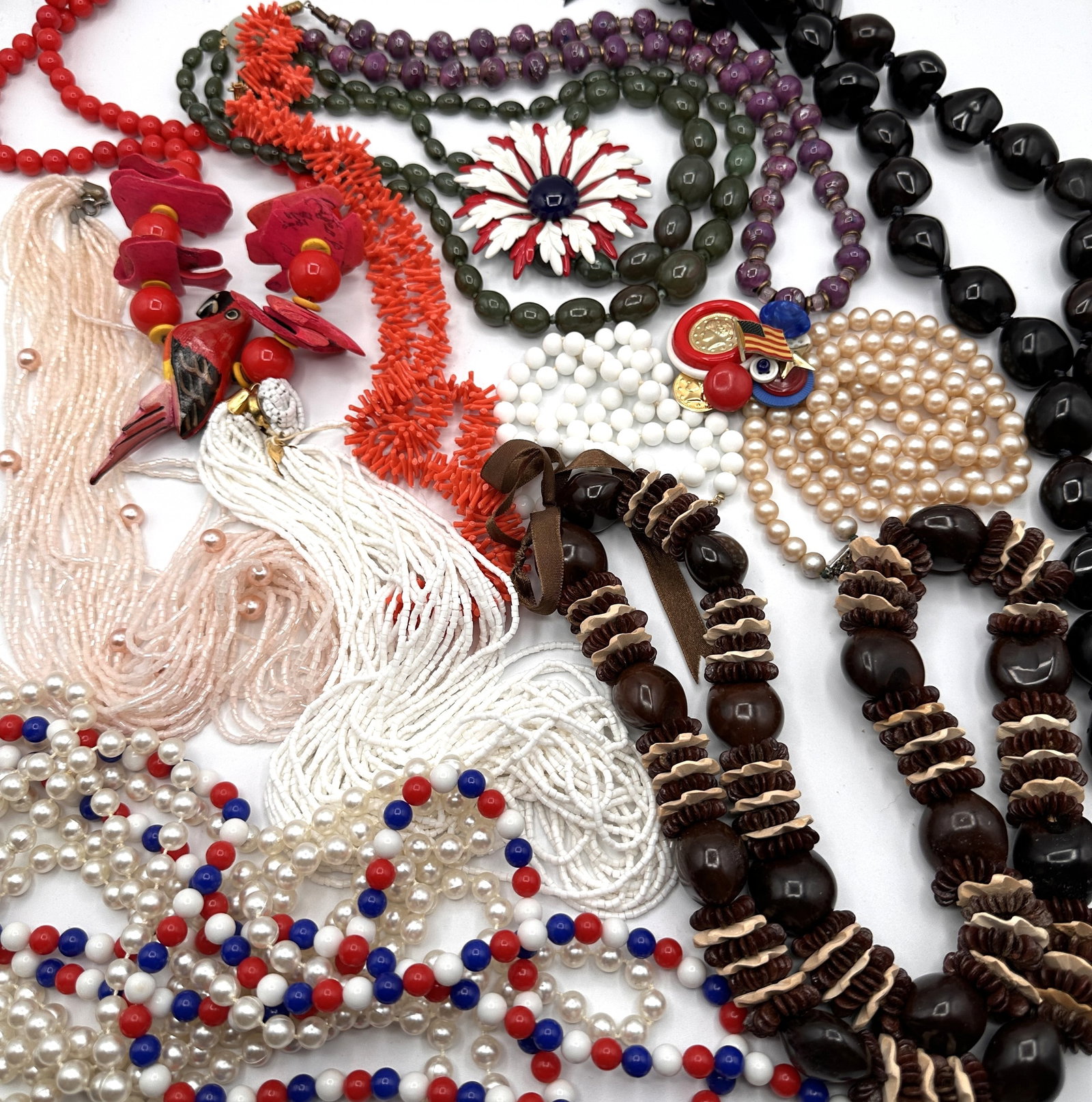 Lot of Vintage Costume Jewelry (1 of 12)