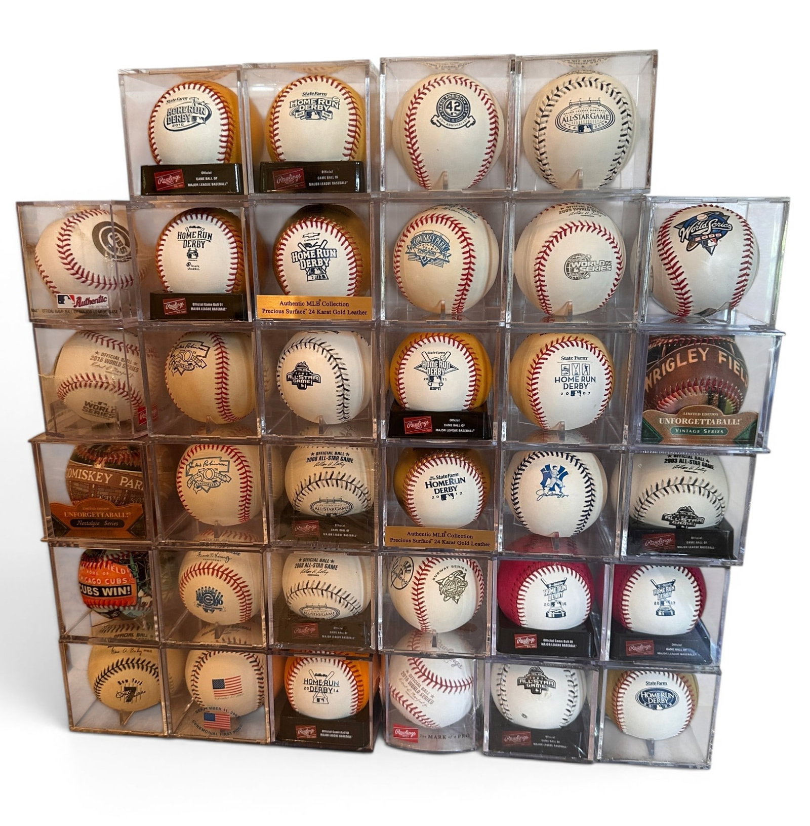 Lot of 34 Collectible Major League Baseballs (1 of 18)