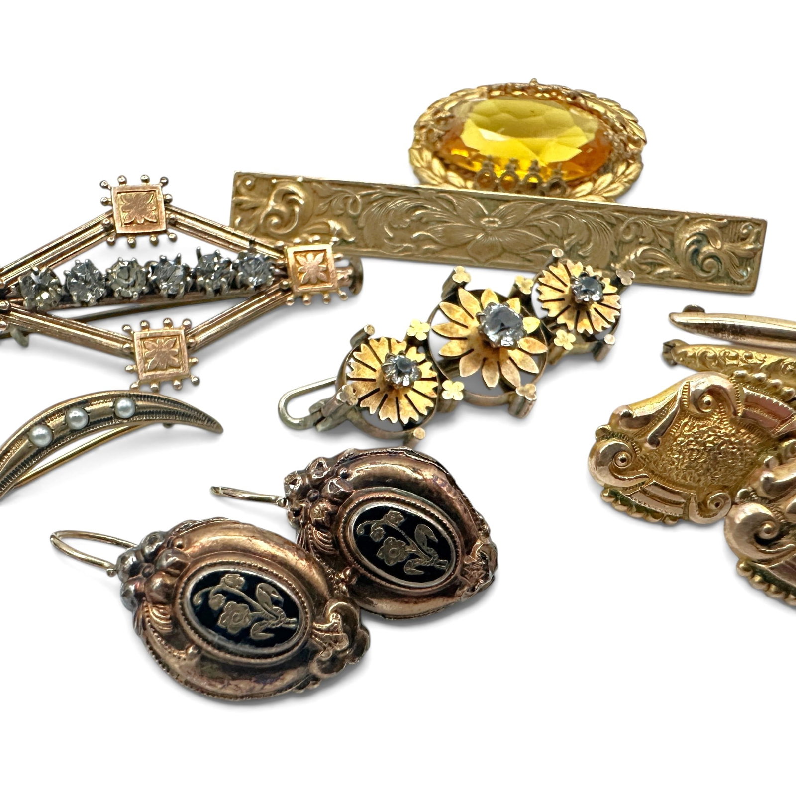 A Fine Assortment of Victorian 1800's Gold Filled Jewelry (1 of 7)