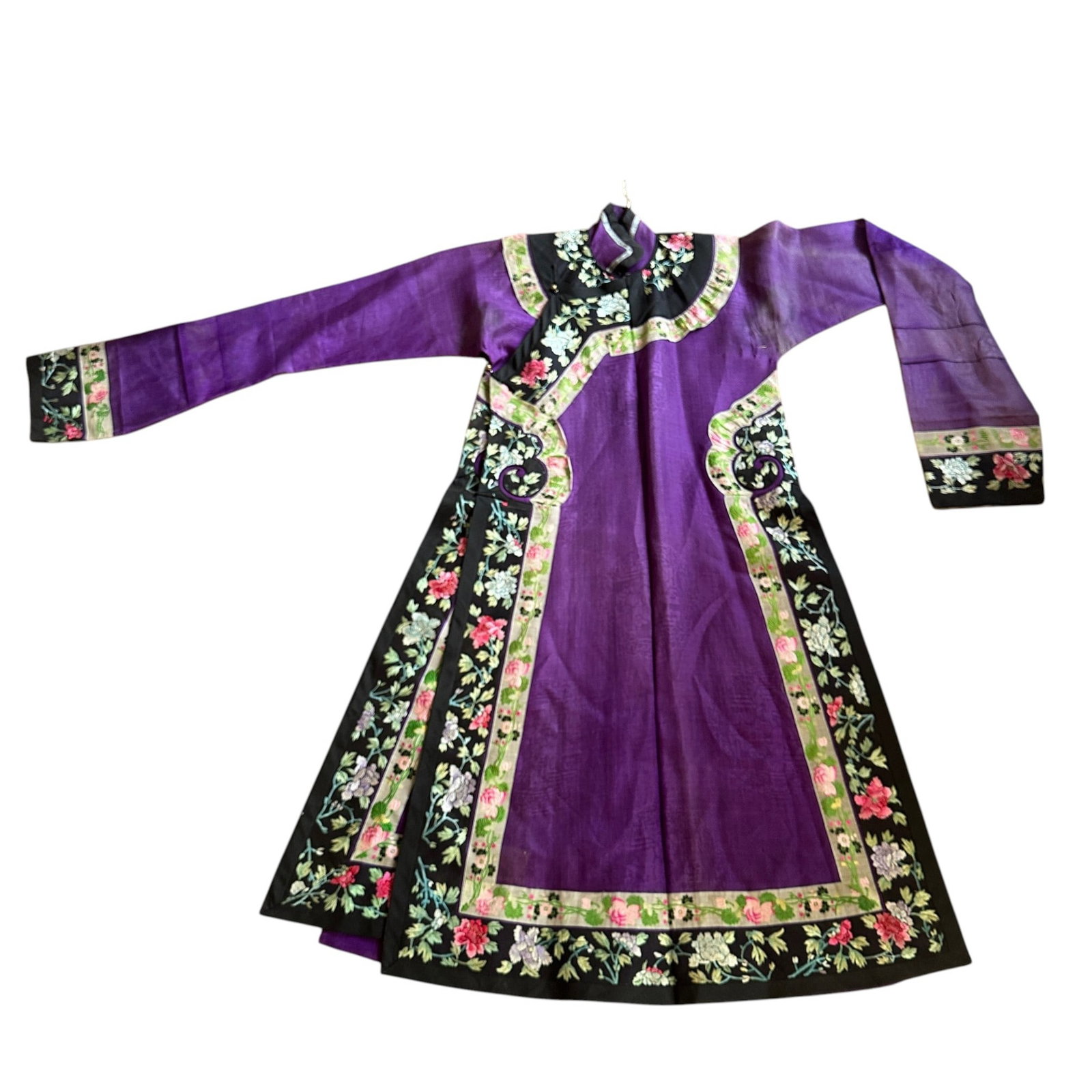 Antique Manchu Chinese Embroidered Purple Silk Robe (1 of 17)