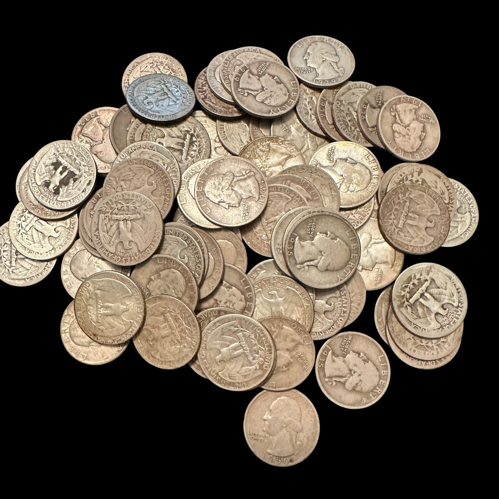 Lot of 85 Pre-1964 90% Silver Quarters: Includes dates 1934, 1935, 1936, 1937, 1938, 1939, 1940, 1941, 1943, 1944, 1945, 1946, 1947, 1948, 1949, 1950, 1951, and 1952. Please review photos for more details as they are a part of the descripti