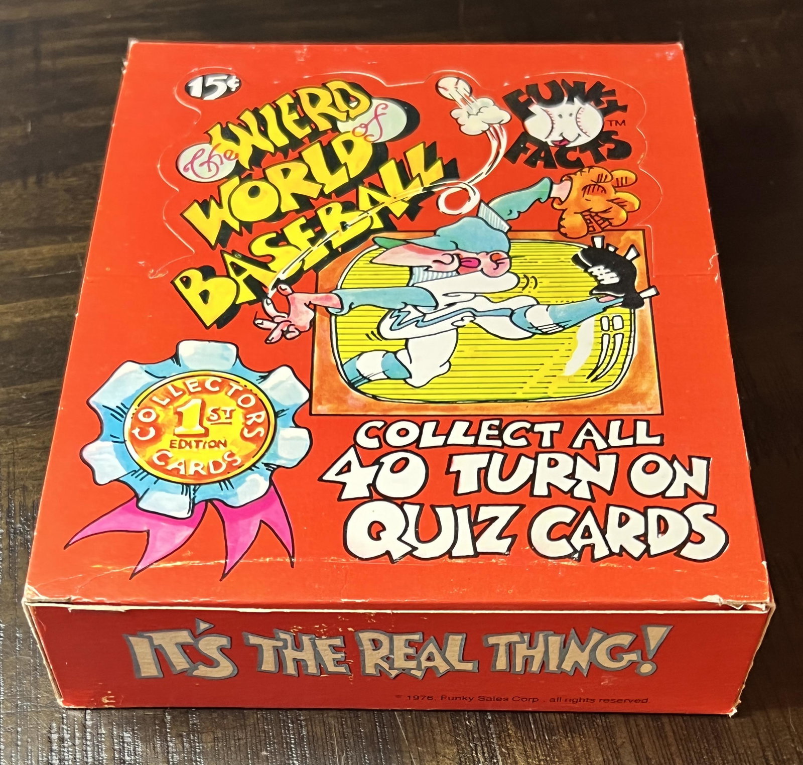 1976 â€œTHE WIERD WORLD OF BASEBALLâ€ BOX WITH ORIGINAL POSTER: 1976 â€œTHE WIERD WORLD OF BASEBALL” BOX WITH ORIGINAL POSTER
