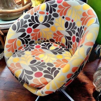 Mid-Century Overman Style Pod Swivel Chair w/ Bright Pop-Art Floral Design (1 of 1)