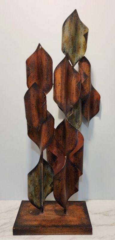 Tall Compelling Post Modern Brutalist Steel Sculpture: Tall Compelling Post Modern Brutalist Steel Sculpture