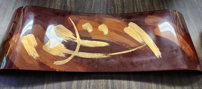 Striking Large Modernist Hand-Painted Oblong Concave Plate: Itzchak Tarkay (1935-2012) was an important Israeli artist.He was born in 1935 in Subotica on the Yugoslav-Hungarian border. In 1944, Tarkay and his family were sent to the Mauthausen Concentration Ca