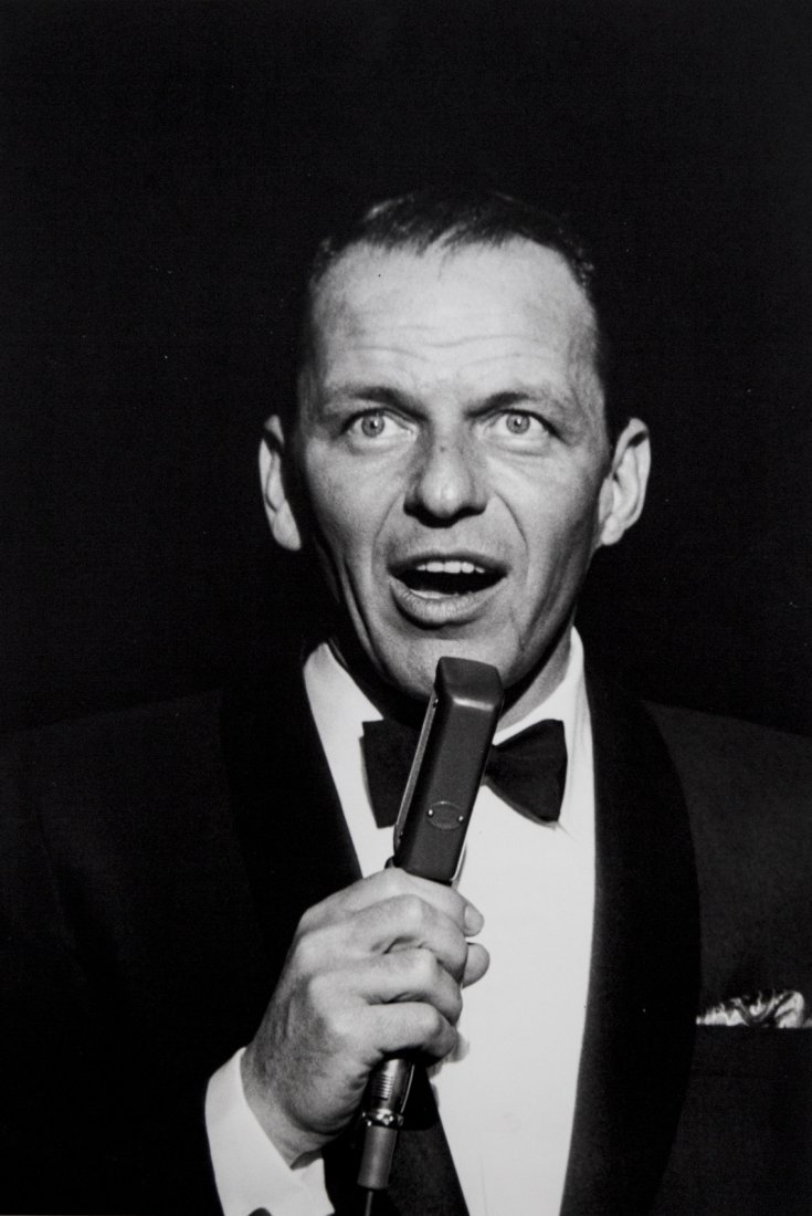 Bob Willoughby: Frank Sinatra- Later print Redfern Agency - Size: 20x25 cm Condition: Fine