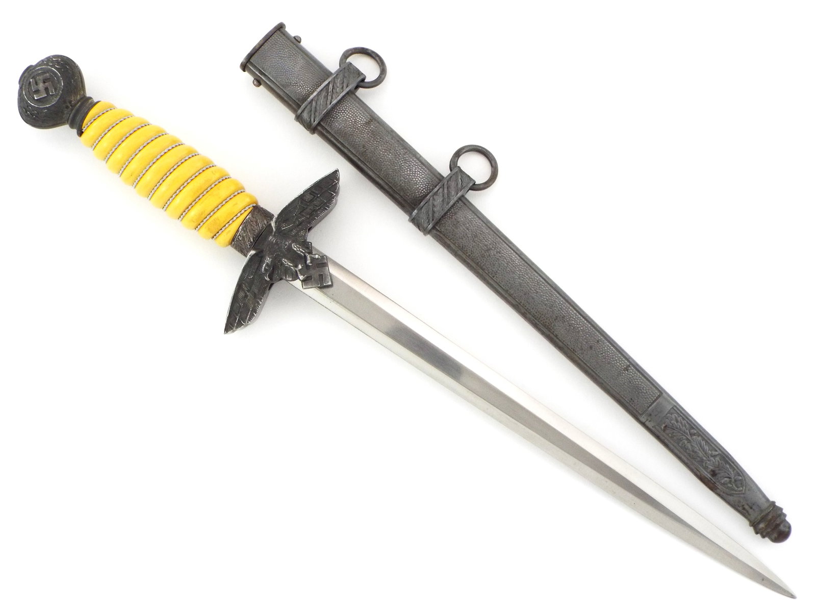 RARE German WWII 2nd Model Luftwaffe Officers Dagger By PUMA SOLINGEN.A very attractive Puma (1 of 19)