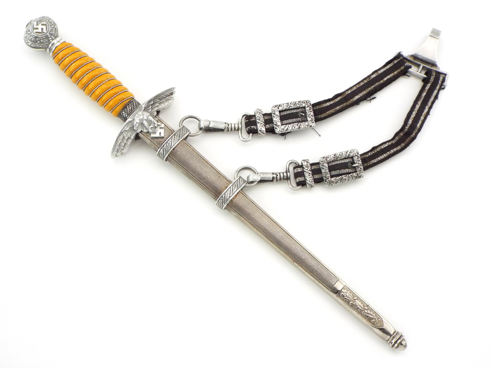 Mint German WWII 2nd Model Luftwaffe Dagger By SMF With Deluxe Hangers (1 of 18)
