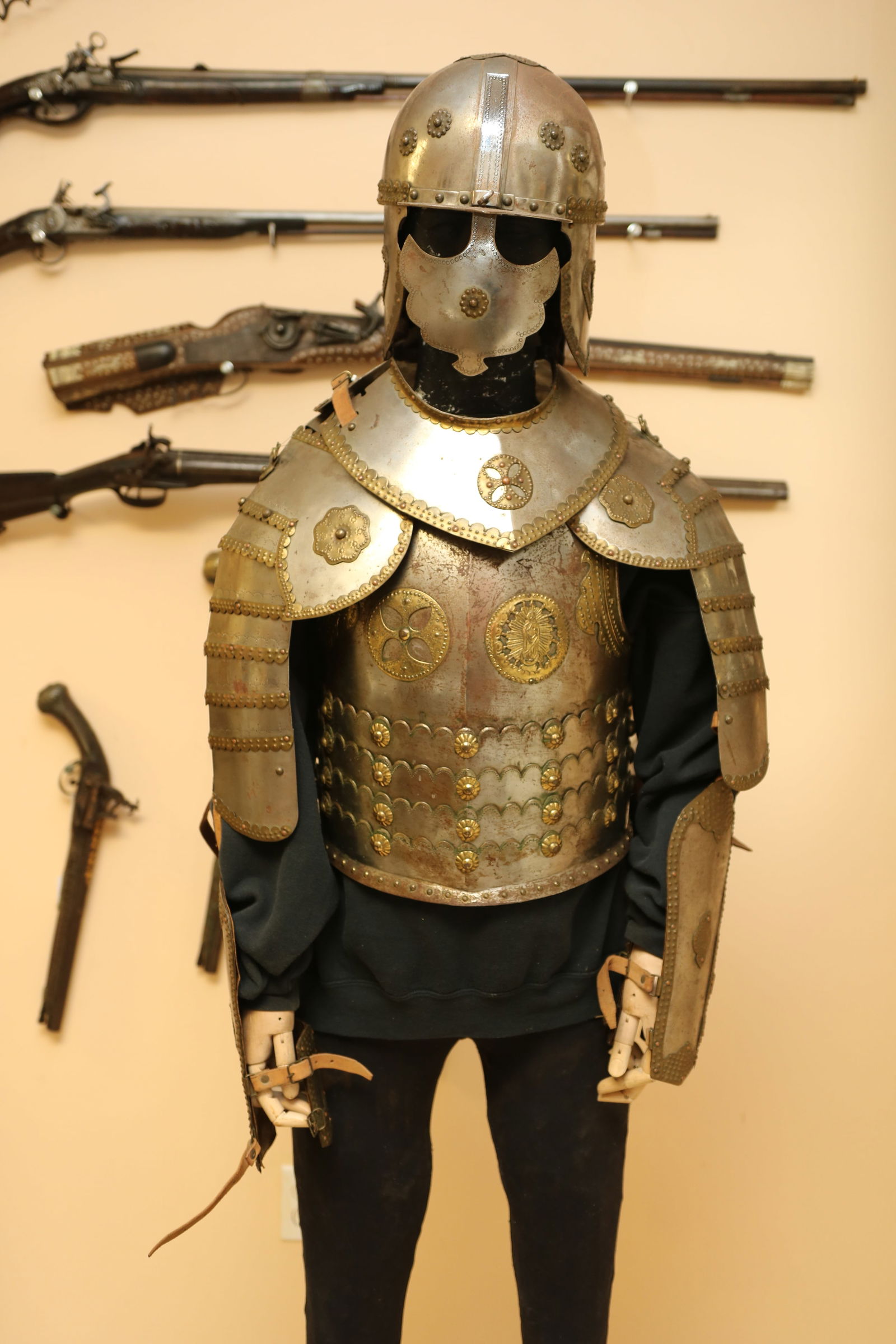 Polish Winged Hussars Armor (1 of 20)