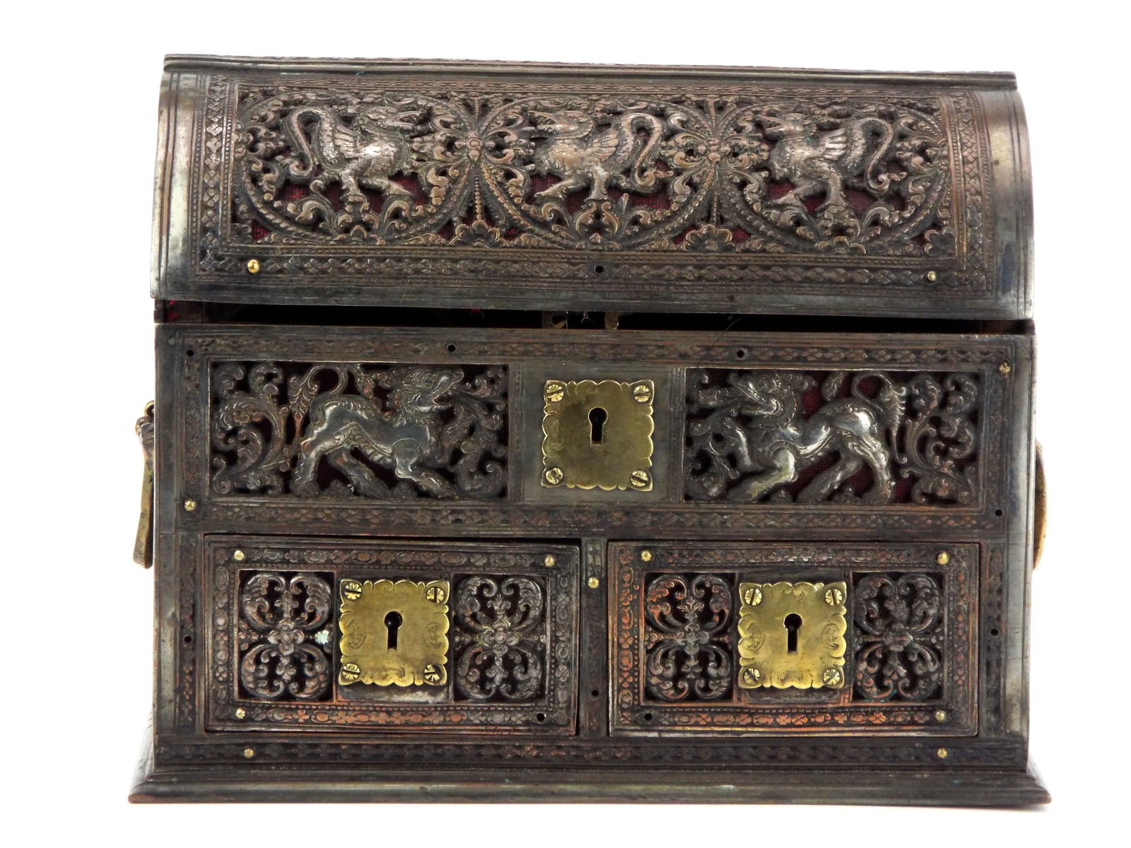 Beautiful Antique Islamic Qajar Dynasty Persian Jewelry Box. Chiseled Brass Work Decoration (1 of 19)