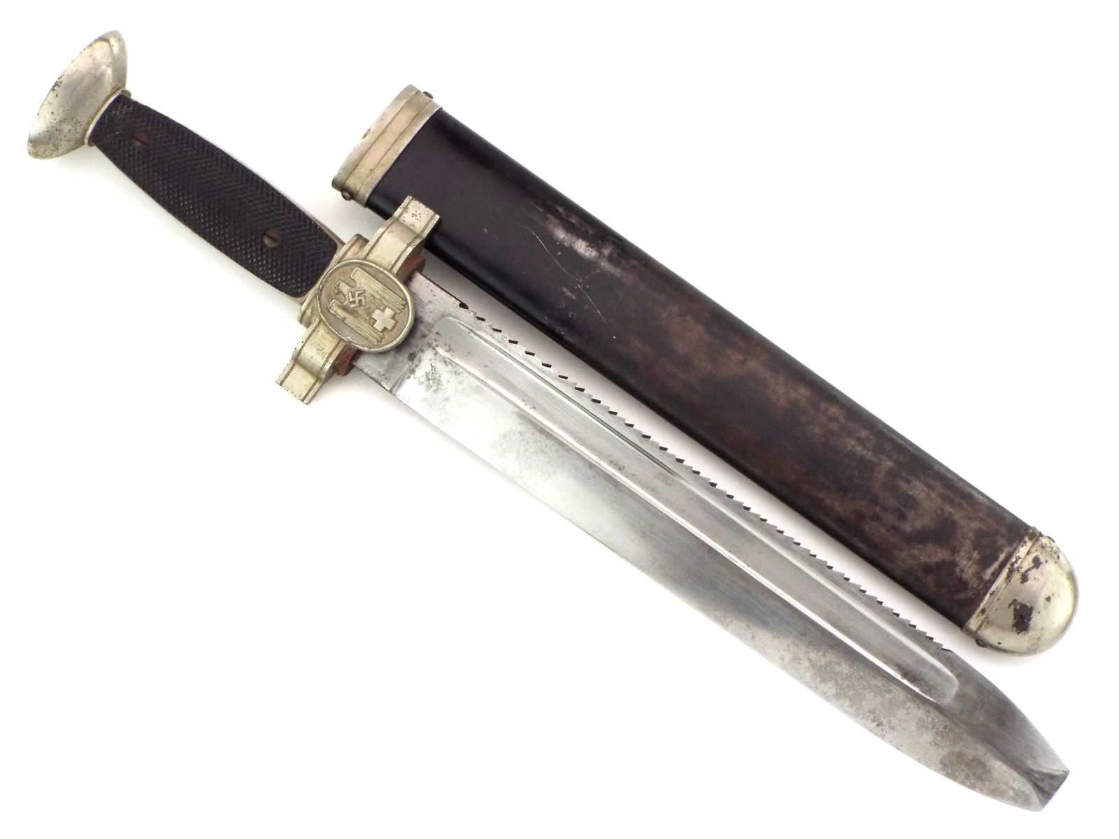 German WWII Red Cross Hewer Dagger. (1 of 11)