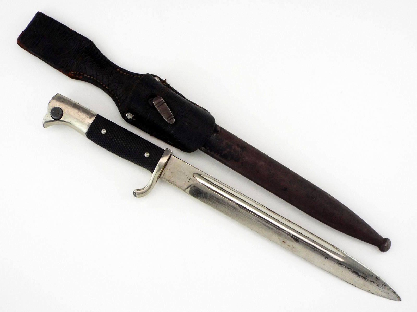 RARE German WWII Bayonet By PUMA SOLINGEN. (1 of 17)