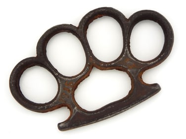 WWI English or French knuckles, 1915 dated