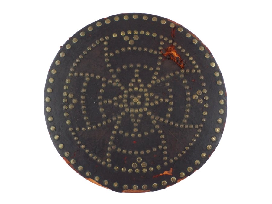 Scottish  18-19th Century Targe celtic Shield made of leather and wood (1 of 19)