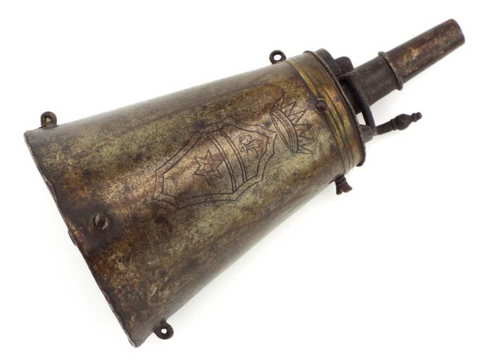 Antique 16 Century Gun Powder Flask For Matchlock Wheellock Gun