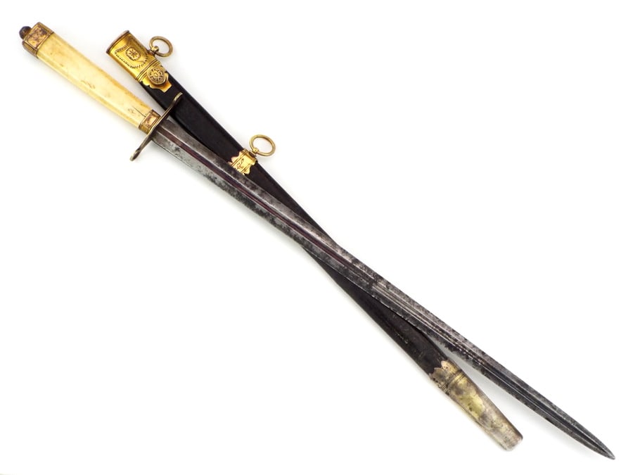 Unmarked English Georgian naval dirk with straight blade (1 of 20)