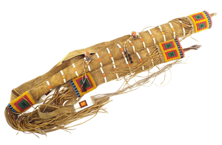 Native American Made Bow and Quiver with Arrows (1 of 18)