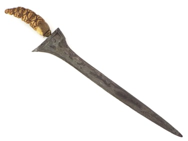 Antique Indonesian KERIS Dagger with Beautiful Carved Grip and Damascus Steel Blade