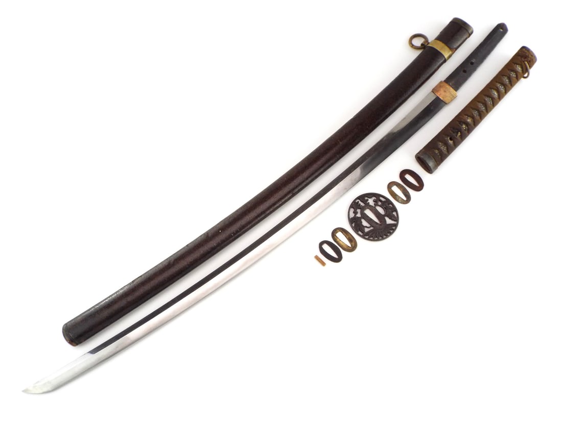 Japanese WWII  High Ranking Army Officers or Civilian Advisor Sword (1 of 20)