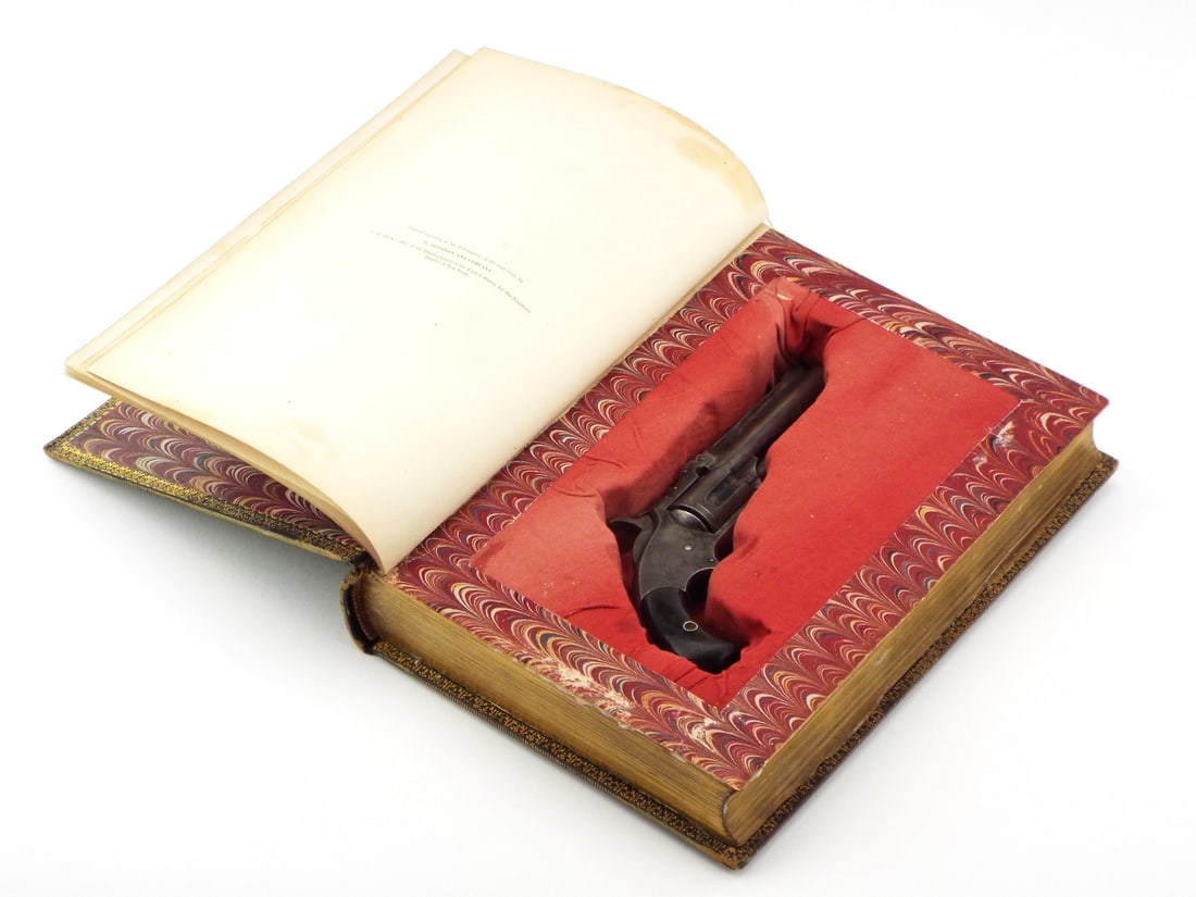 Antique American Revolver Pistol In Well Made Secret Hideaway Book.: Antique American Revolver Pistol In Well Made Secret Hideaway Book.